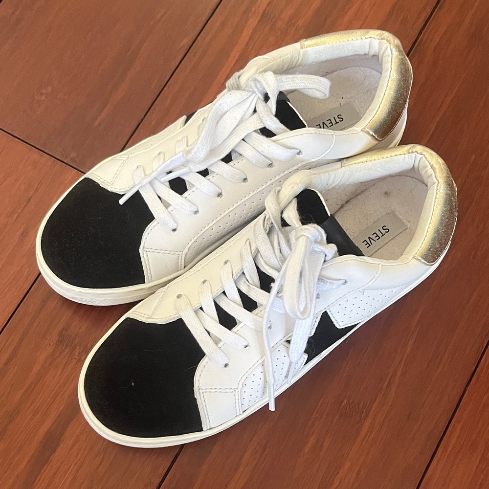 Steve Madden White Sneakers with Black Toe and Metallic Gold Heel